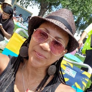 Meet your Posher, Toi